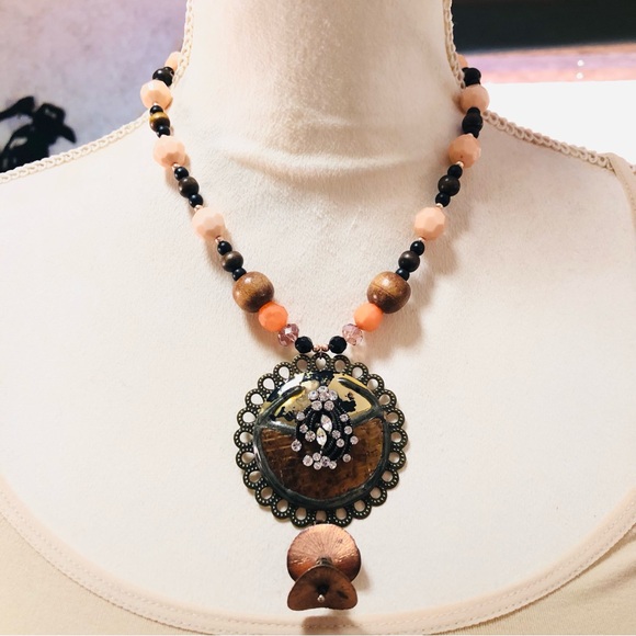 Handcrafted repurpose filigree rhinestone cluster medallion necklace - Picture 3 of 10